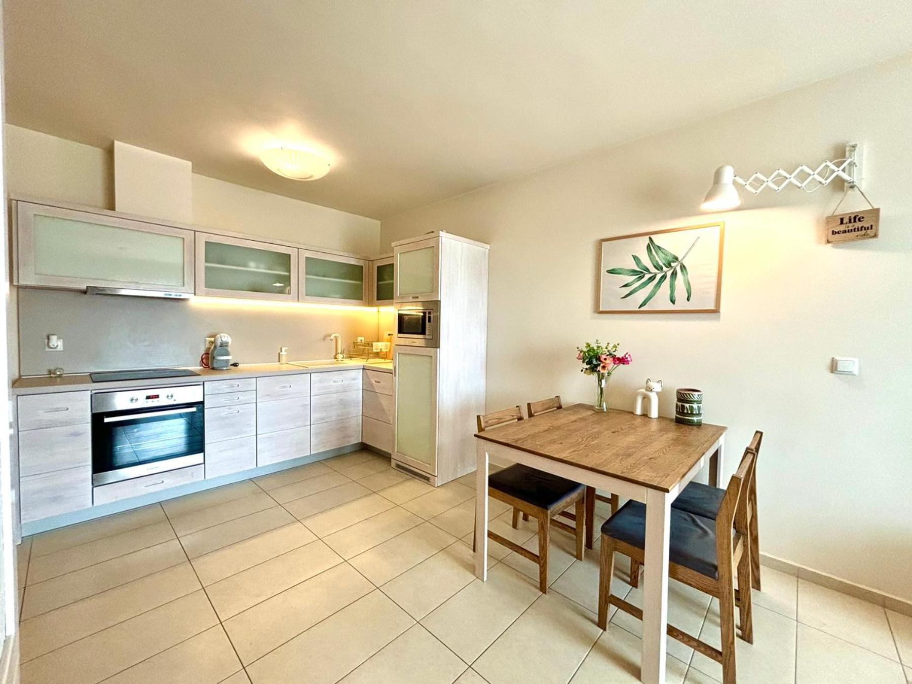 Downтown - Free Parking Appartement Varna Buitenkant foto