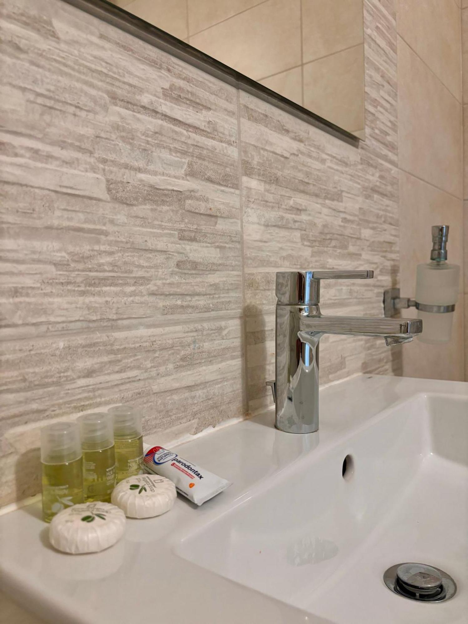 Downтown - Free Parking Appartement Varna Buitenkant foto